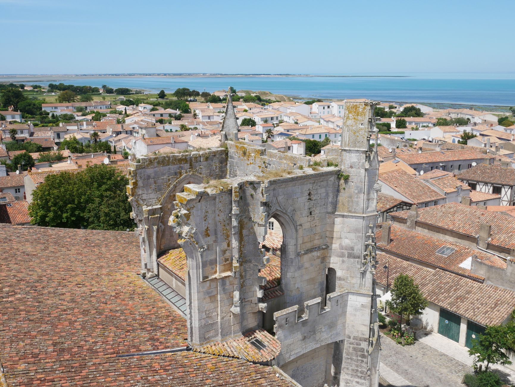 Bâchage de toiture équipe à Champigny-sur-Marne
